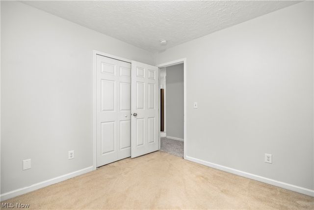 6199 E Meadow Farm Lane, Lorain, OH 44053