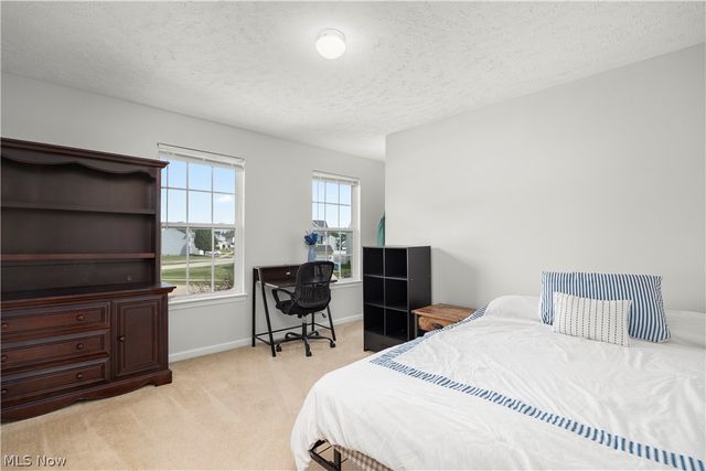 6199 E Meadow Farm Lane, Lorain, OH 44053