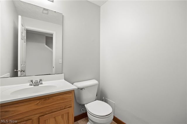 6199 E Meadow Farm Lane, Lorain, OH 44053