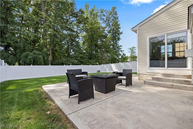 6199 E Meadow Farm Lane, Lorain, OH 44053