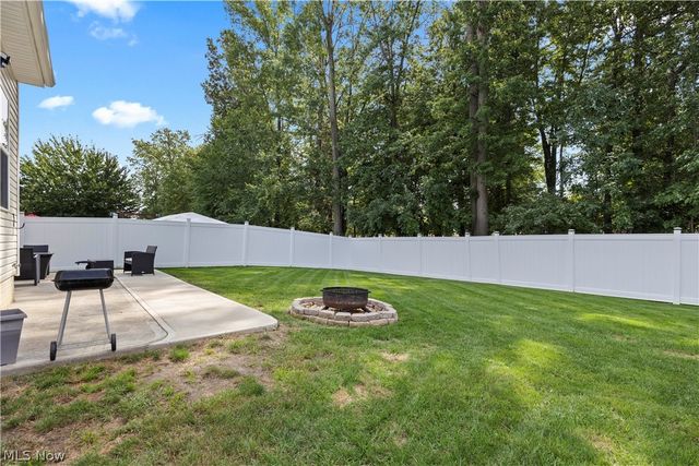 6199 E Meadow Farm Lane, Lorain, OH 44053