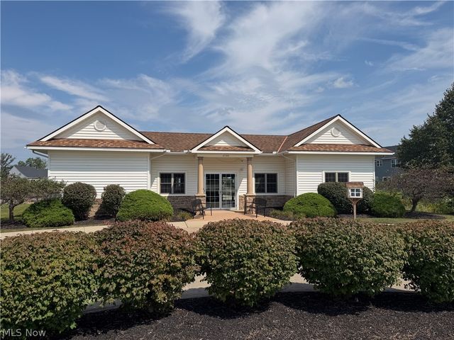 6199 E Meadow Farm Lane, Lorain, OH 44053