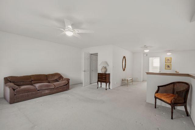 205 Faith Court, Bloomingdale, IL 60108
