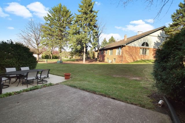 205 Faith Court, Bloomingdale, IL 60108