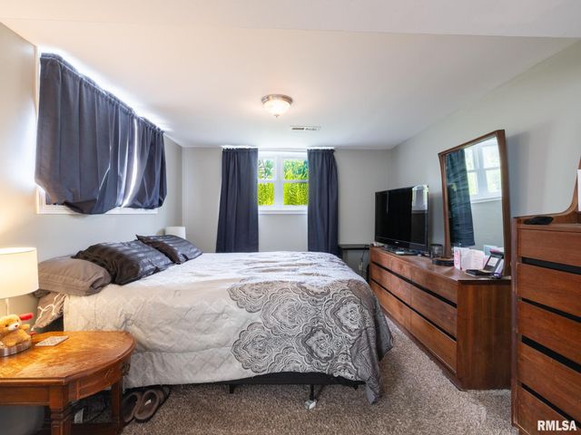 414 W PLACHER Court, Chillicothe, IL 61523