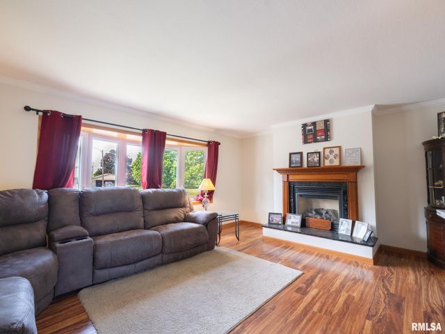 414 W PLACHER Court, Chillicothe, IL 61523