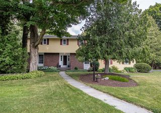 101 Luan Circle, Dewitt, NY 13078