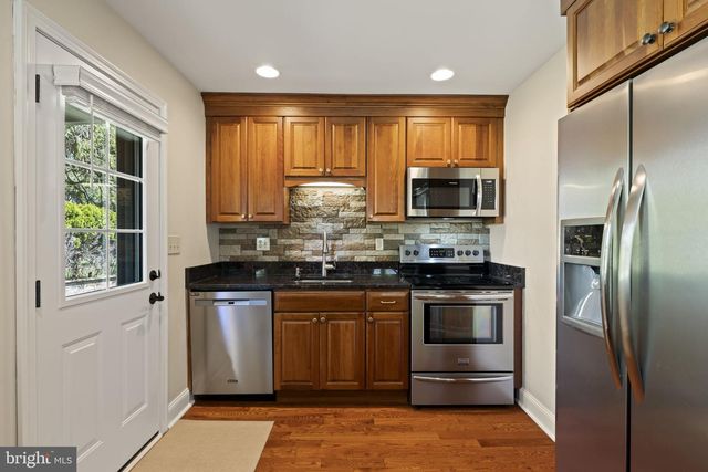 2887 PENNVIEW AVE, Broomall, PA 19008
