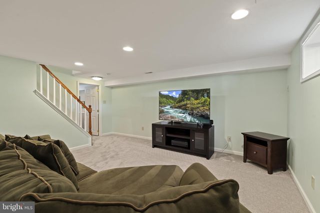 2887 PENNVIEW AVE, Broomall, PA 19008