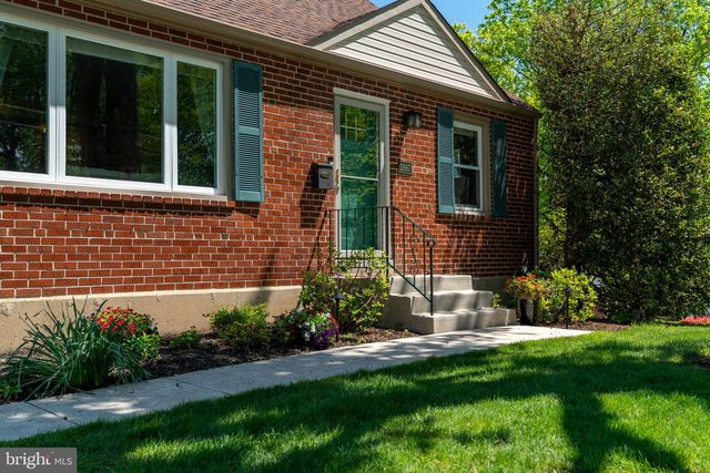 2887 PENNVIEW AVE, Broomall, PA 19008
