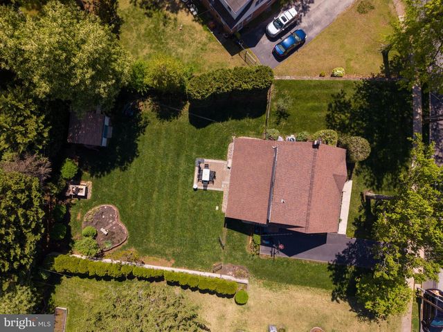 2887 PENNVIEW AVE, Broomall, PA 19008