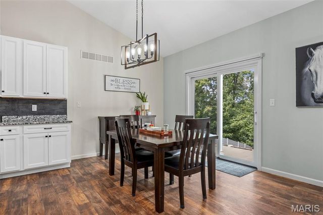 1030 Timber Bluff Drive, Wentzville, MO 63385