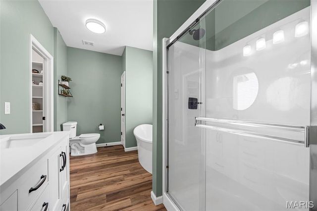 1030 Timber Bluff Drive, Wentzville, MO 63385