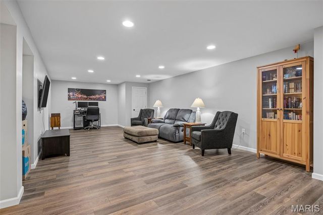 1030 Timber Bluff Drive, Wentzville, MO 63385