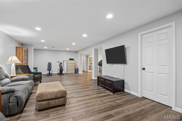 1030 Timber Bluff Drive, Wentzville, MO 63385