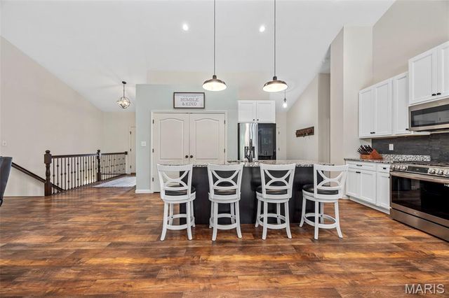 1030 Timber Bluff Drive, Wentzville, MO 63385