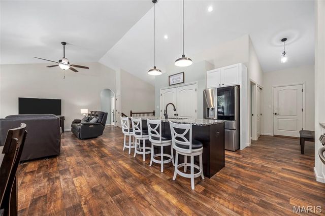 1030 Timber Bluff Drive, Wentzville, MO 63385