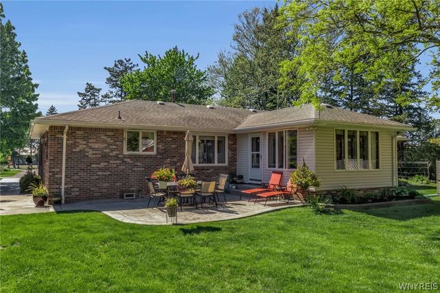 3965 California Road, Orchard Park, NY 14127