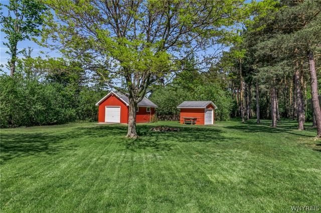 3965 California Road, Orchard Park, NY 14127