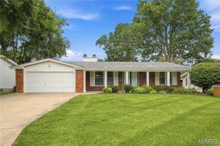 7548 Georgetown Drive, Hazelwood, MO 63042