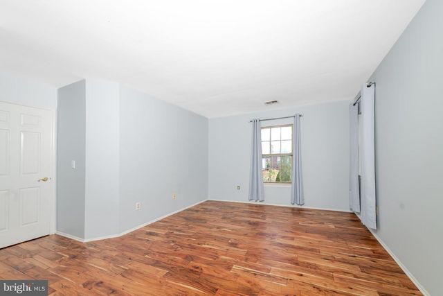 519 PETUNIA LA N, Whiting, NJ 08759