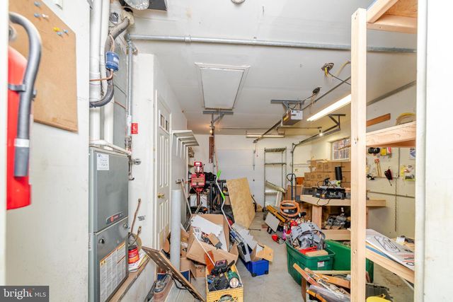 519 PETUNIA LA N, Whiting, NJ 08759