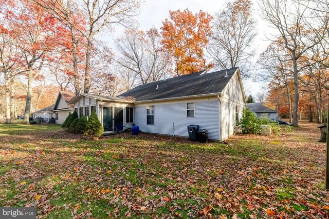 519 PETUNIA LA N, Whiting, NJ 08759