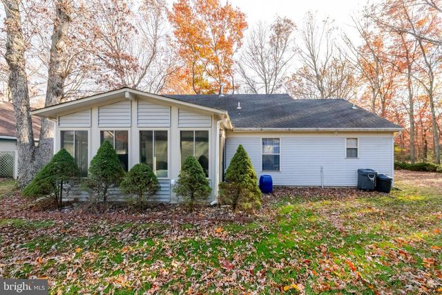 519 PETUNIA LA N, Whiting, NJ 08759