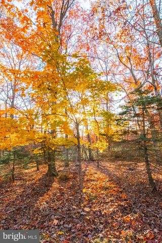 519 PETUNIA LA N, Whiting, NJ 08759