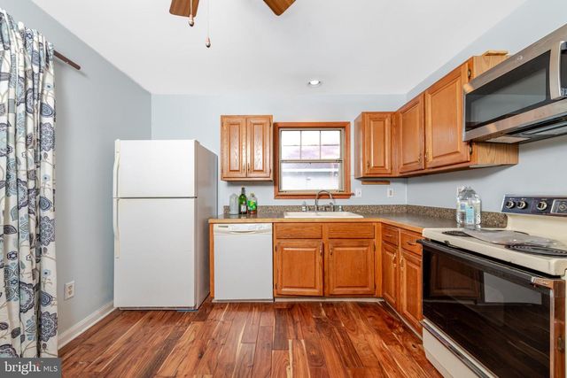 519 PETUNIA LA N, Whiting, NJ 08759