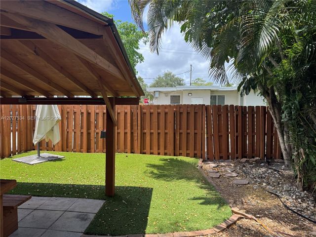 406 SE 11th Ct 2, Fort Lauderdale, FL 33316