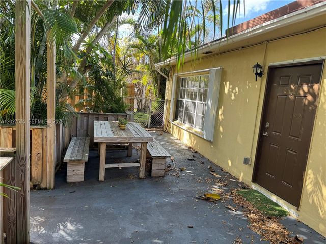 406 SE 11th Ct 2, Fort Lauderdale, FL 33316