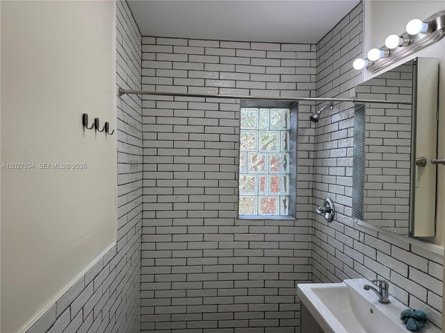 406 SE 11th Ct 2, Fort Lauderdale, FL 33316
