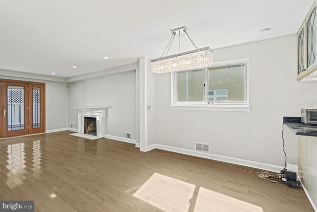 2749 ARIZONA AVE NW, Washington, DC 20016