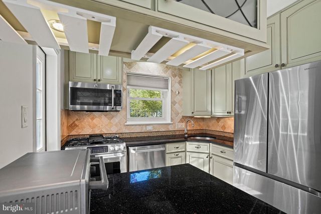 2749 ARIZONA AVE NW, Washington, DC 20016