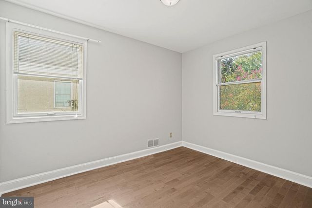 2749 ARIZONA AVE NW, Washington, DC 20016