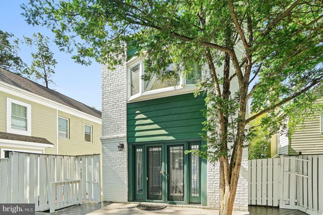 2749 ARIZONA AVE NW, Washington, DC 20016