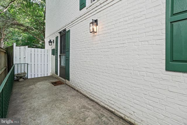 2749 ARIZONA AVE NW, Washington, DC 20016