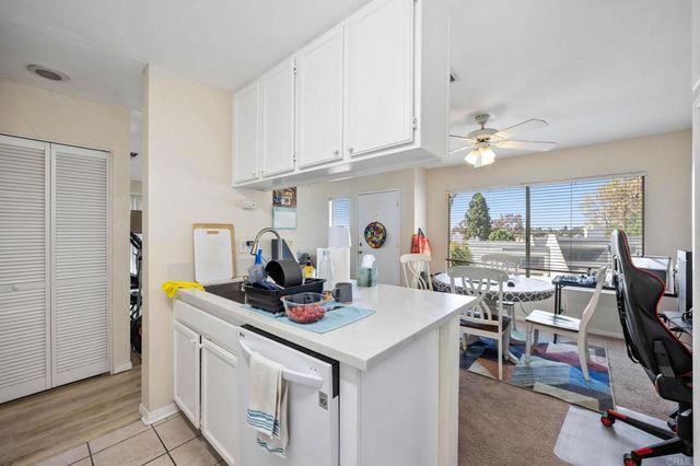 201 Diamond Way 222, Vista, CA 92083