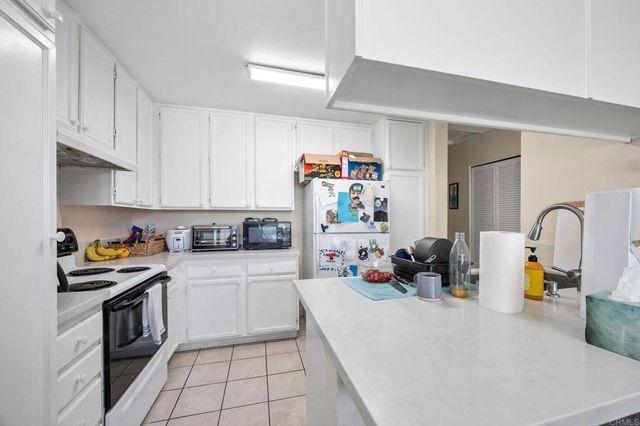 201 Diamond Way 222, Vista, CA 92083