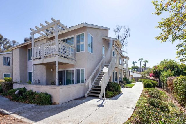 201 Diamond Way 222, Vista, CA 92083