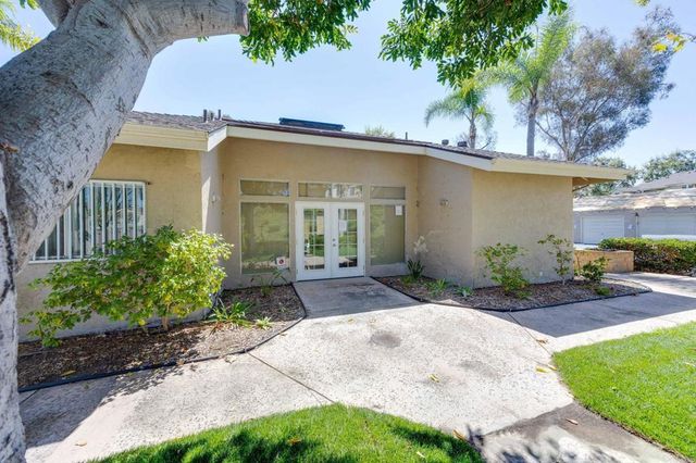 201 Diamond Way 222, Vista, CA 92083