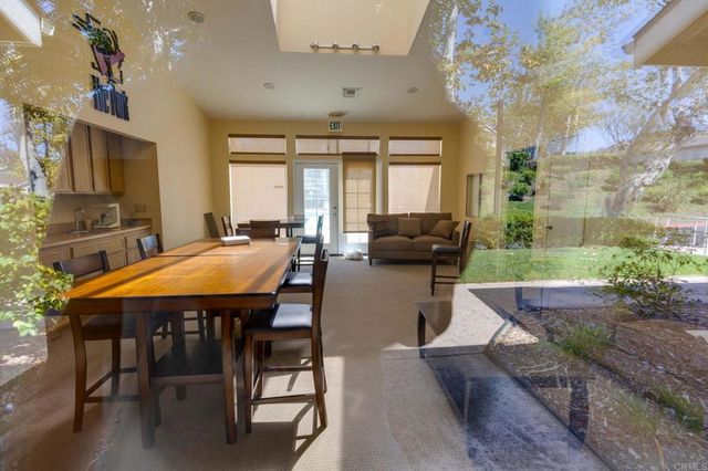 201 Diamond Way 222, Vista, CA 92083