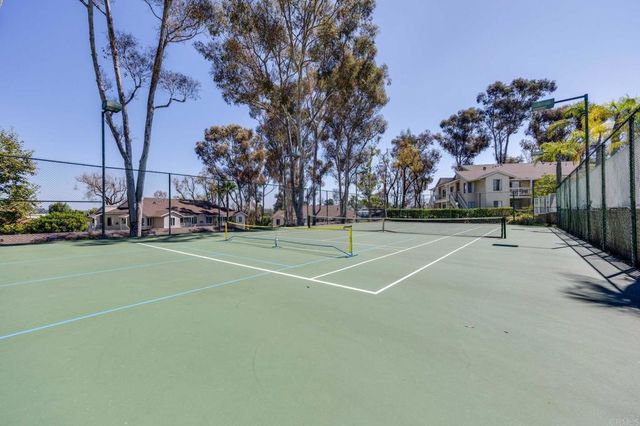 201 Diamond Way 222, Vista, CA 92083