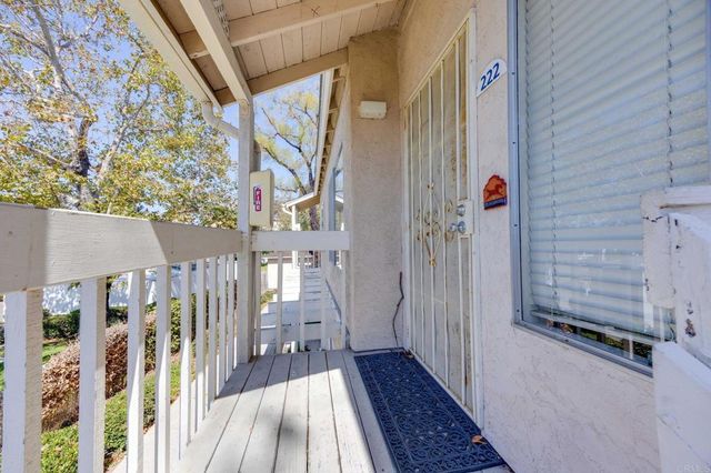 201 Diamond Way 222, Vista, CA 92083