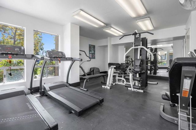 201 Diamond Way 222, Vista, CA 92083