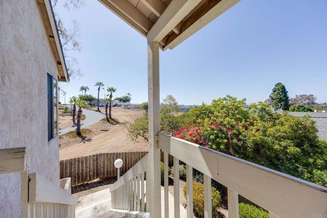 201 Diamond Way 222, Vista, CA 92083