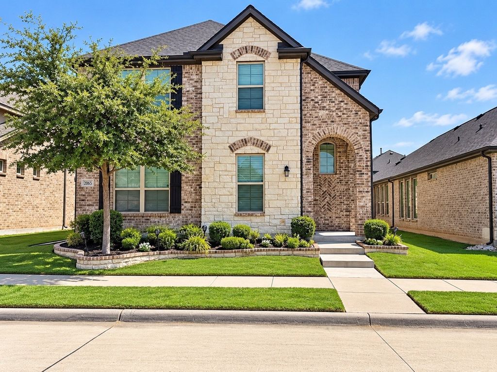 2065 Almassera Drive, Little Elm, TX 75068 — exterior