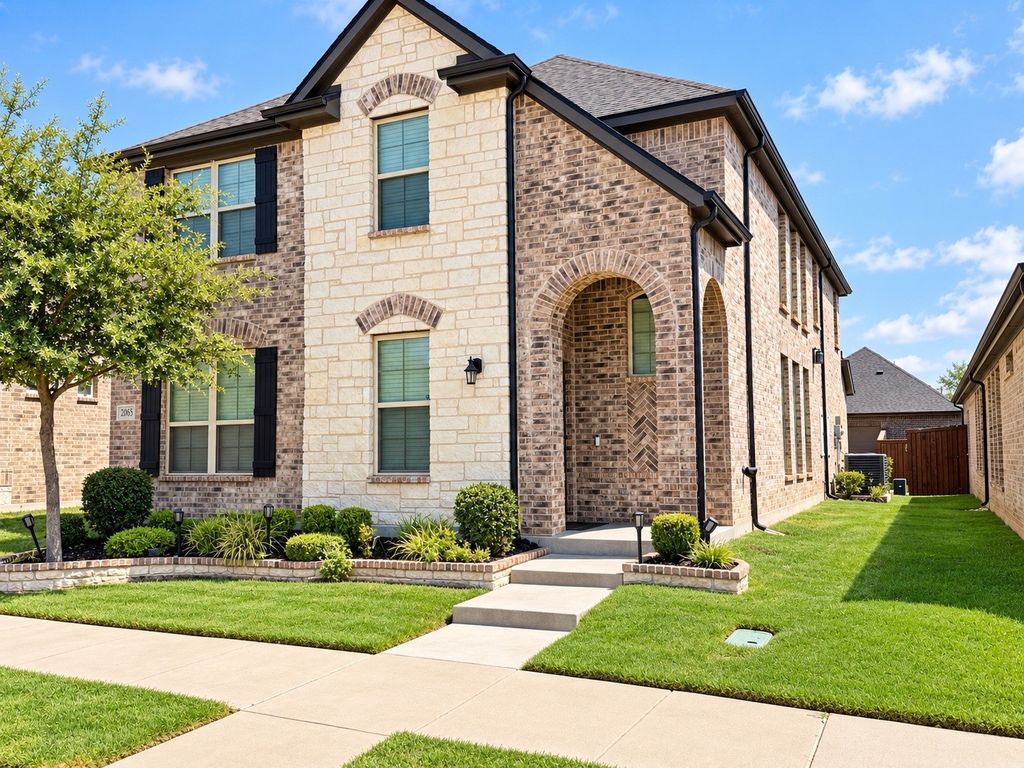 2065 Almassera Drive, Little Elm, TX 75068 — photo 2