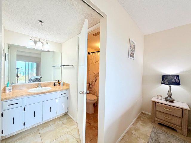 7430 SUNSHINE SKYWAY LANE S 501, St Petersburg, FL 33711